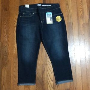 Levi Strauss Signature Pull-on Capri